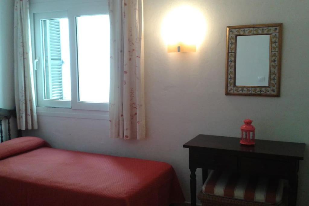 Waterfront Apartment 'Maria'. Pool. Wifi Santanyí Buitenkant foto