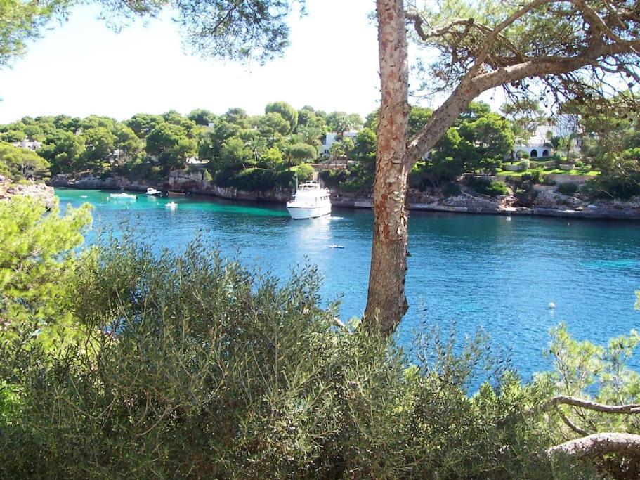 Waterfront Apartment 'Maria'. Pool. Wifi Santanyí Buitenkant foto