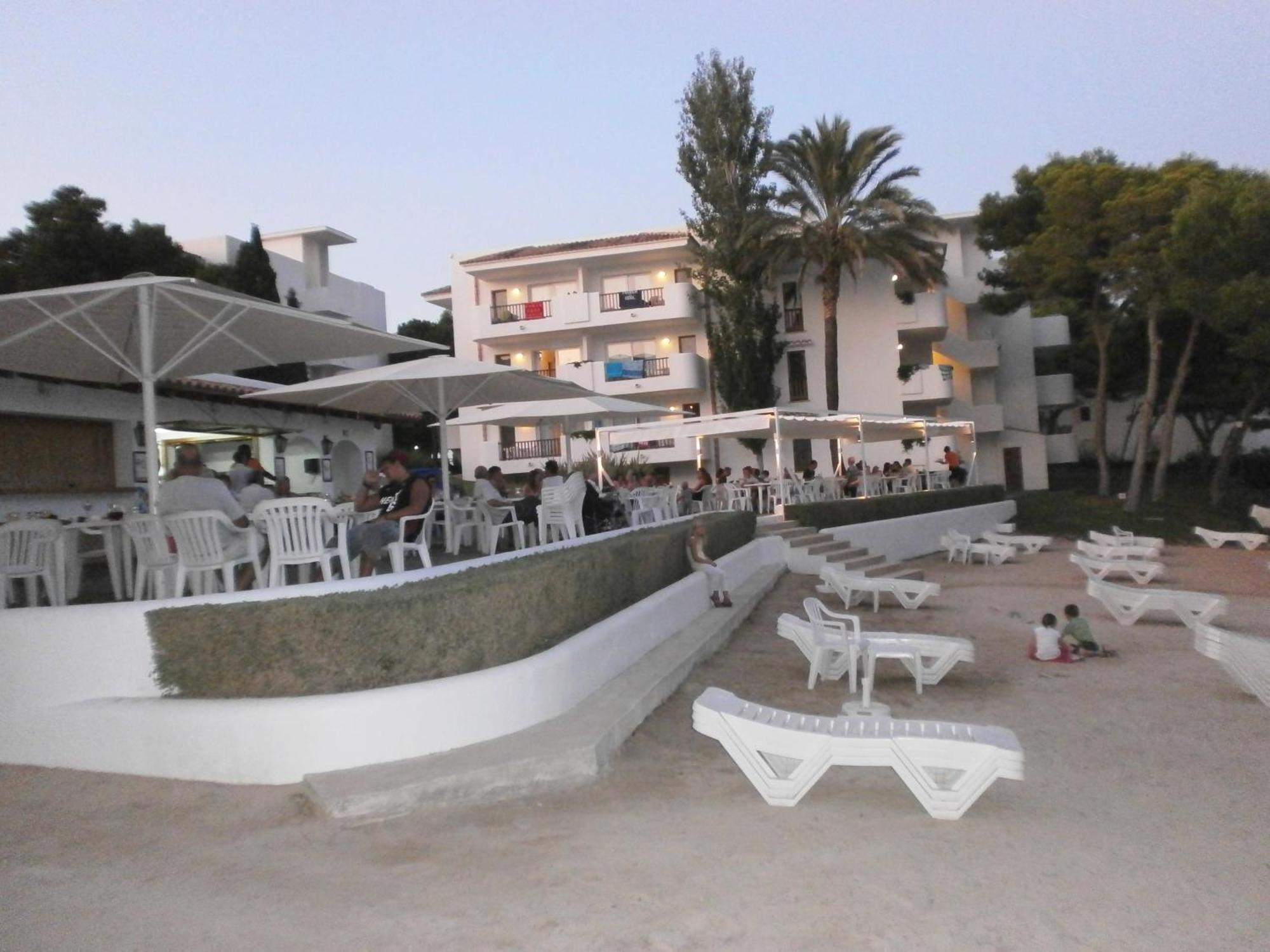 Waterfront Apartment 'Maria'. Pool. Wifi Santanyí Buitenkant foto