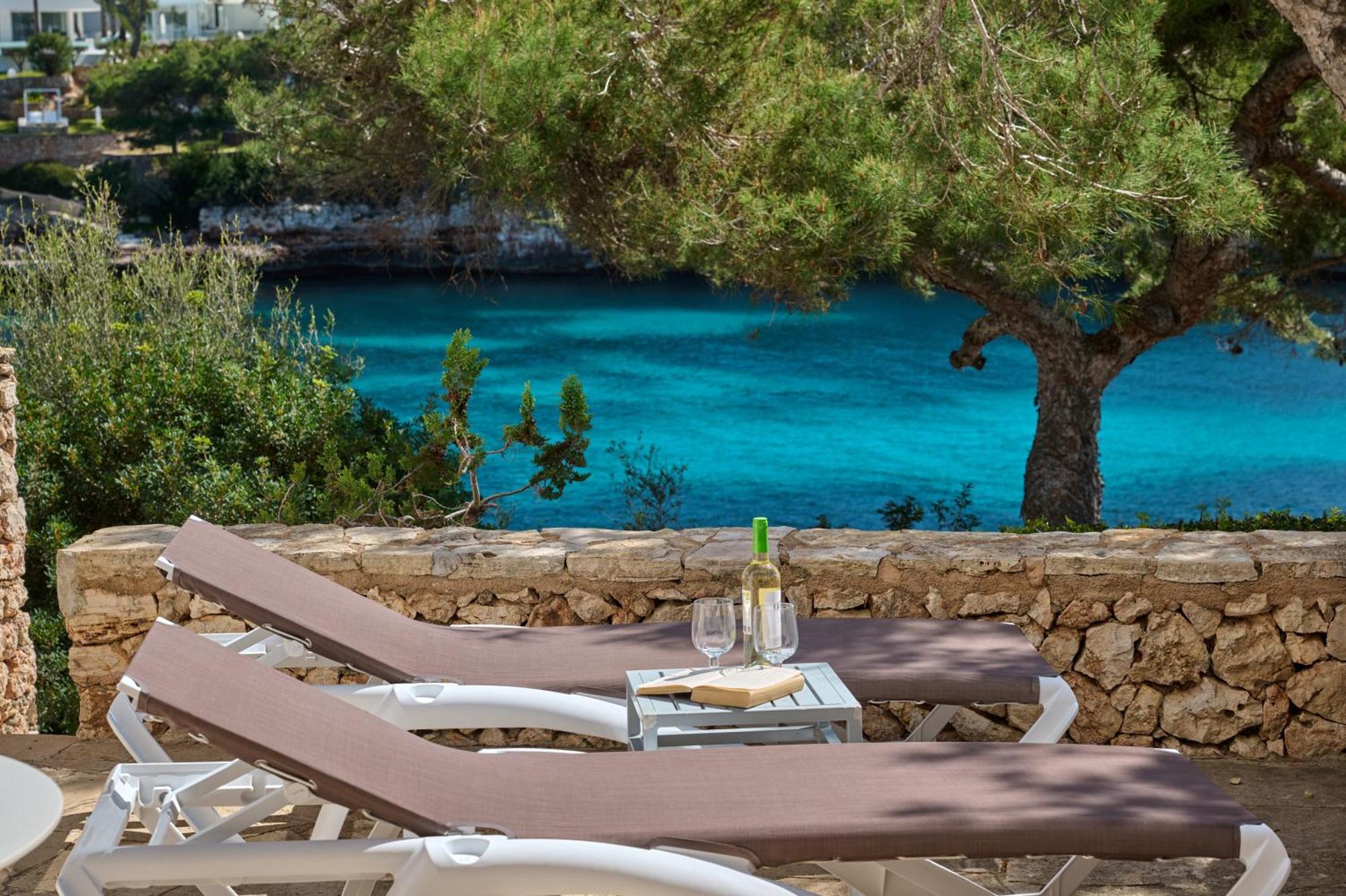 Waterfront Apartment 'Maria'. Pool. Wifi Santanyí Buitenkant foto