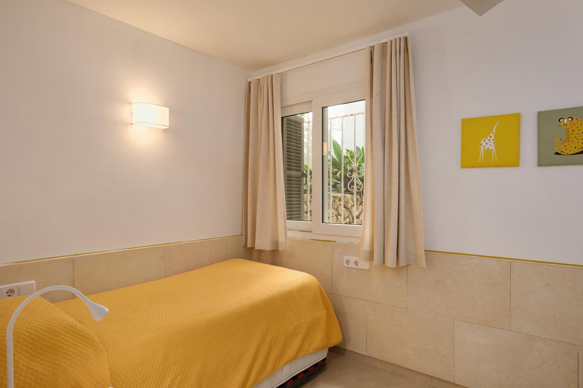 Waterfront Apartment 'Maria'. Pool. Wifi Santanyí Buitenkant foto